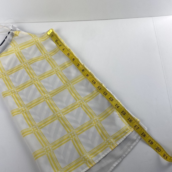 3/$15 Yellow windowpane black chevron print blouse cami office size M - Picture 5 of 9